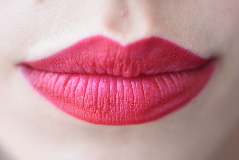 Küssen mit Lippenstift