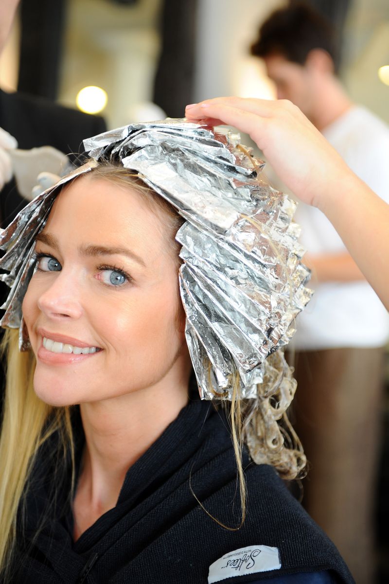 Mit diesem Trick erkennst du, ob deine Haare noch eine Färbung überstehen!