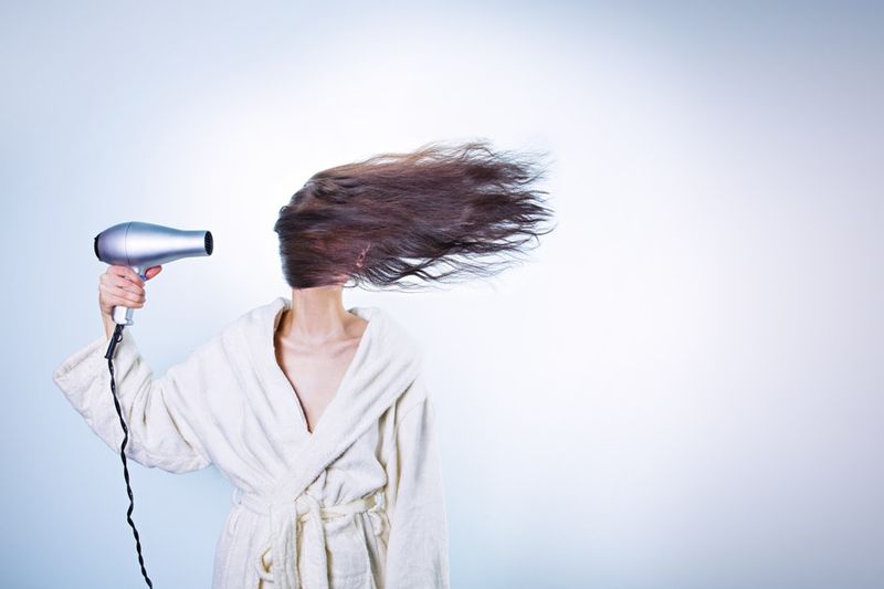10 Dinge, die nur Frauen mit Locken verstehen