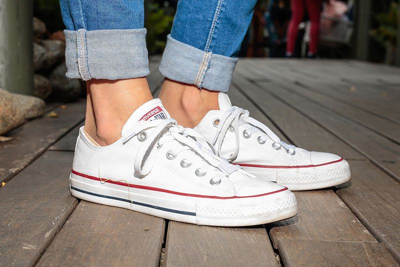 Deshalb haben Chucks Löcher an den Seiten