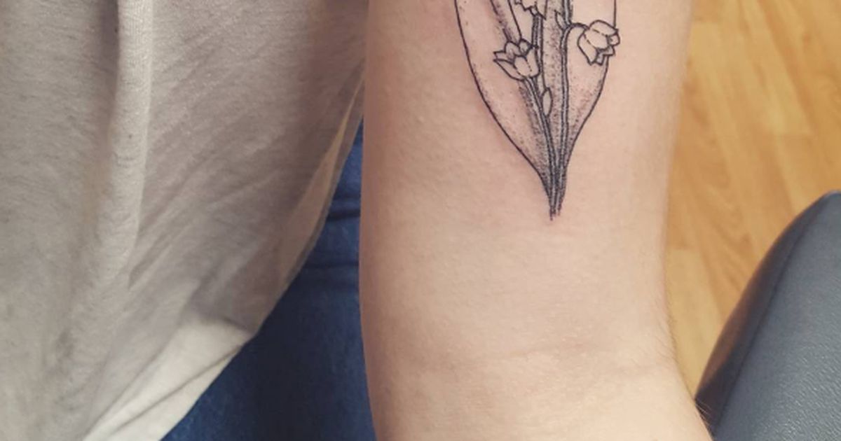 Vergiss SternzeichenTattoos! Jetzt lässt du dir deine Geburtsblume stechen