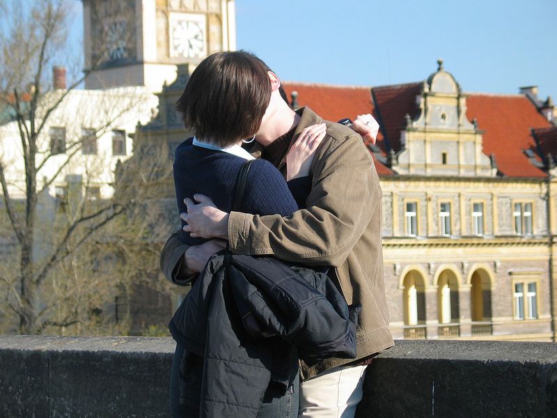 Das sagt sein Sternzeichen über das Küssen aus Das sagt sein Sternzeichen über das Küssen aus
