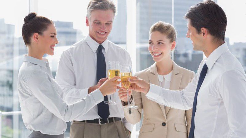 Alkohol auf der Arbeit? Auf jeden Fall!