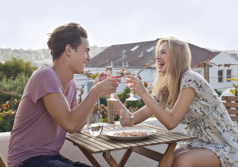 7 Tipps, wie du mit dem Essen aufhörst, wenn du satt bist!