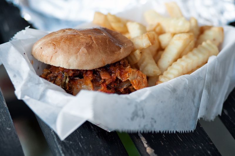 7 Tipps, wie du mit dem Essen aufhörst, wenn du satt bist!