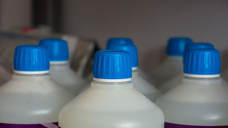 Mit diesem Hausmittel wird deine Toilette blitzblank