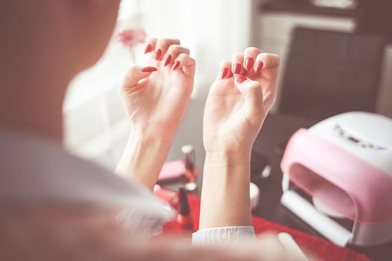 Schock-Studie: Experten warnen vor gefährlichen Folgen von Gelnägeln und Shellac
