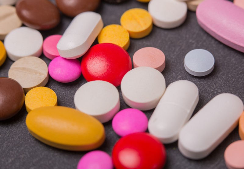 Die meisten Frauen wissen, dass Antibiotika die Wirkung der Pille beeinträchtigen bzw. außer Kraft setzen können.
