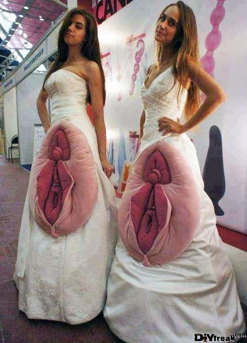 Manche Fail-Kleider sollten verboten werden, wenn man heiratet.