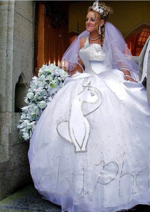 Viele Bräute wollen an der Hochzeit wie eine Prinzessin aussehen.