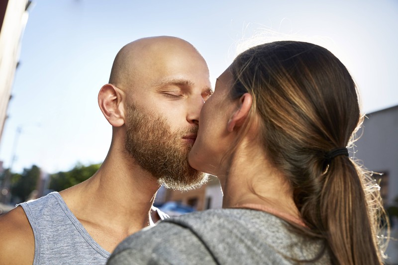 Laute Küsse sind häufig nicht so beliebt.