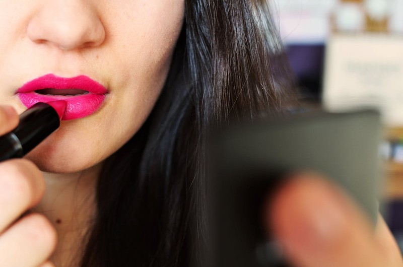 5 Make-Up Trends, die jede Frau Ü30 kennen sollte