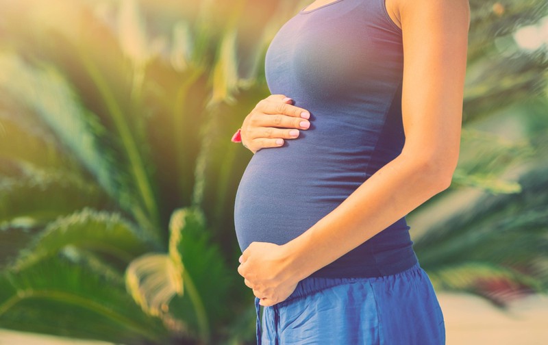 Schwangere sind häufig vielen hartnäckigen Schwangerschaftsmythen ausgesetzt.