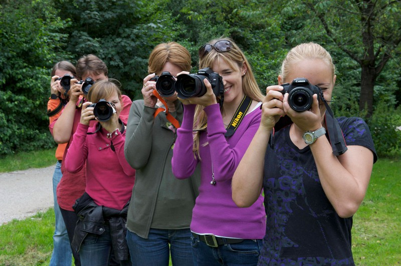 Für Kunstinteressierte bieten sich alternativ vielleicht auch Fotokurse an.