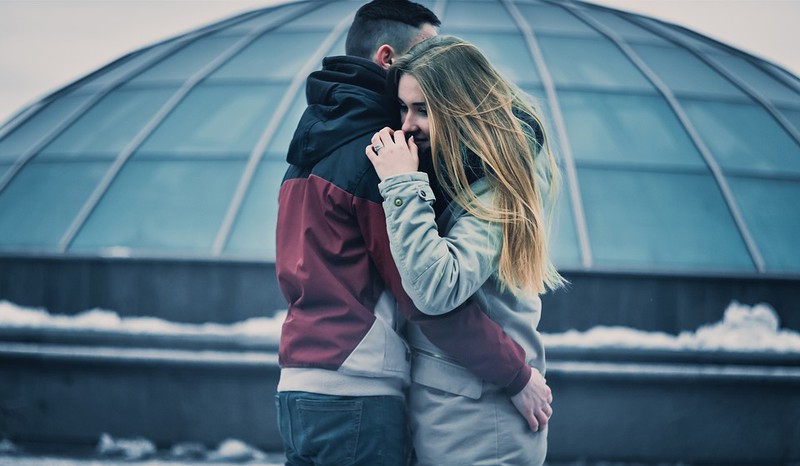 Daran erkennst du, dass er heimlich in dich verliebt ist