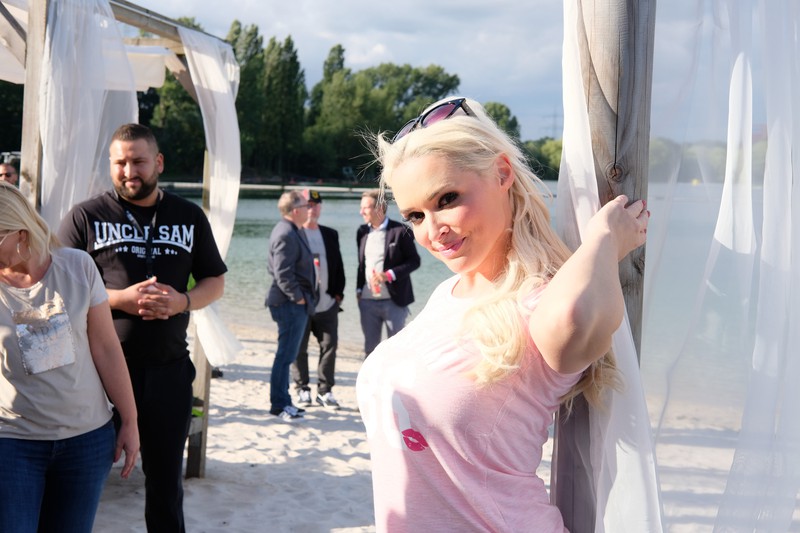 Wann Lädt Bibi Ihre Videos Hoch