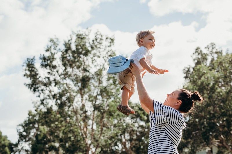 Warum Mütter am Schnuller ihres Babys nuckeln sollten