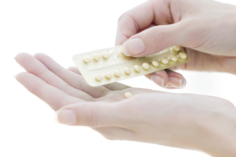 Viele Frauen verhüten hormonell mit der Anti-Baby-Pille.