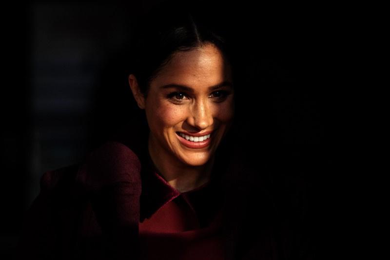 Meghan Markle bricht das royale Protokoll, weil sie sich so zeigt: