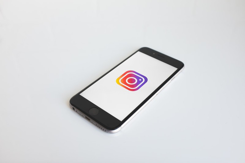 Bloggerin postet verzweifeltes YouTube-Video, nachdem ihr Instagram Account gelöscht wurde
