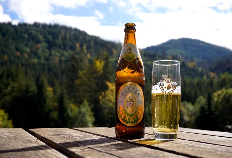 Alkohol und Nikotin tun einem nicht gut, während man menstruiert.