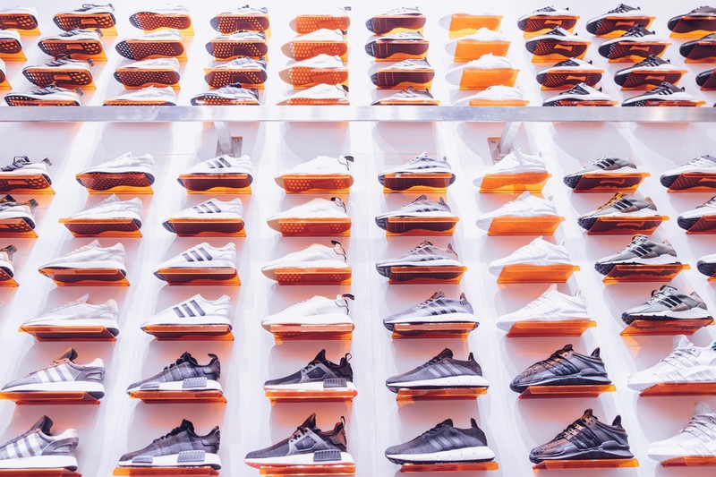 Mit deinen liebsten Sneakers durch den Winter – so klappt's*