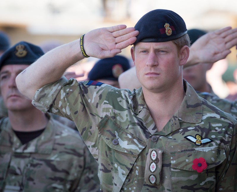 Vor dem Rücktritt von Prinz Harry diente er in der britischen Armee in Afghanistan