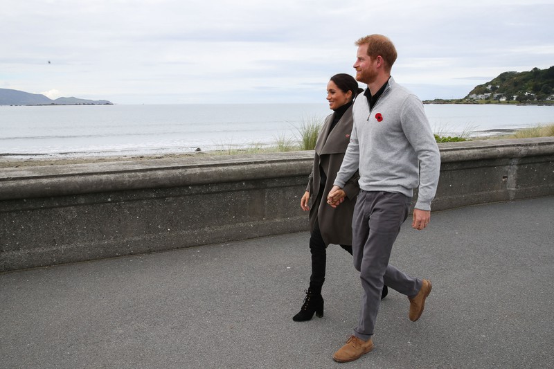 Prinz Harry kann nach seinem Rücktritt auch wieder vermehrt die Freizeitkleidung tragen, auf die er Lust hat