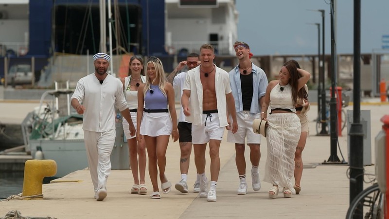 Aleks Petrović sorgt mit einer Szene bei „Temptation Island VIP“ für Empörung.