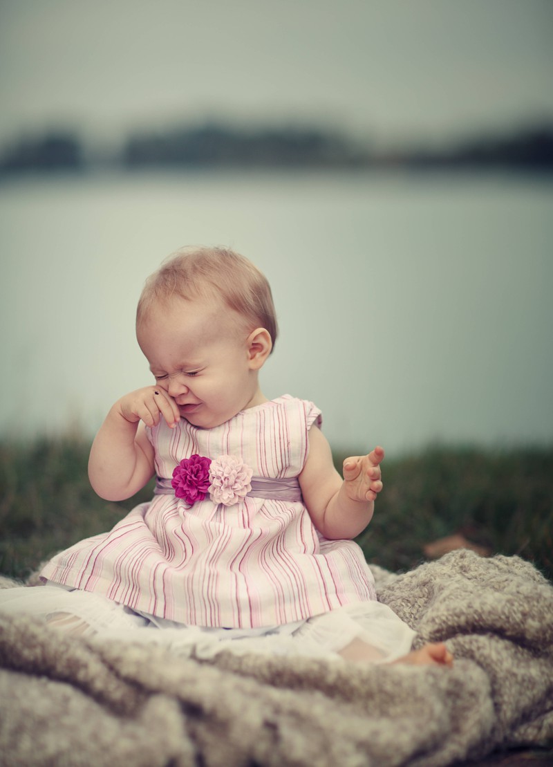 Babys niesen am Anfang sehr häufig, damit sie ihre Atemwege freihalten können