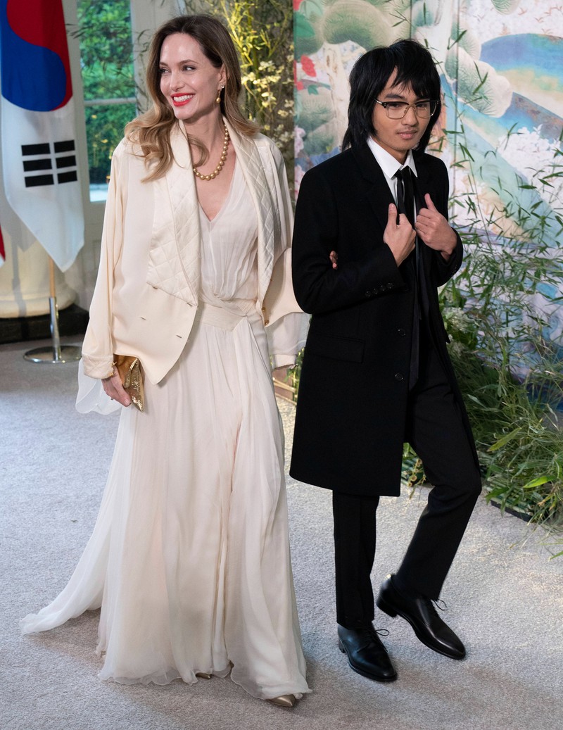 Maddox Jolie-Pitt begleitete seine Mutter Angelina im April 2023 zum Staatsbankett ins Weiße Haus.