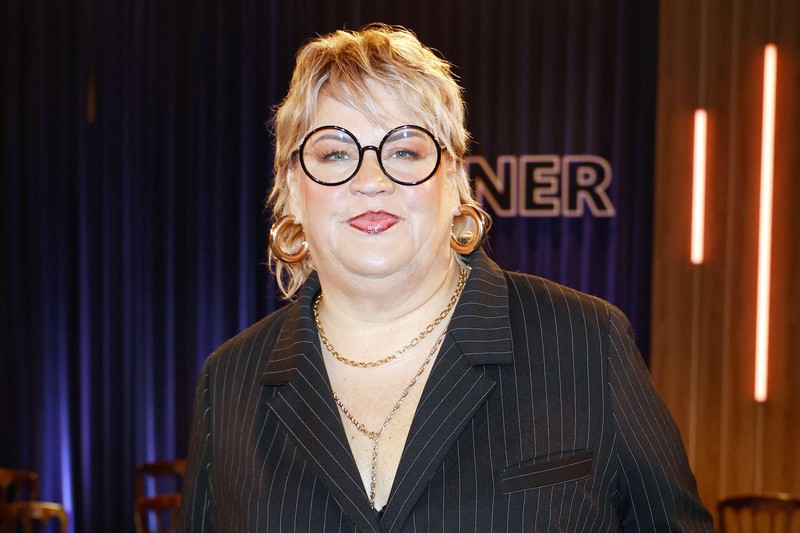 Ilka Bessin begeistert im Oktober 2025 mit einer neuen Frisur.