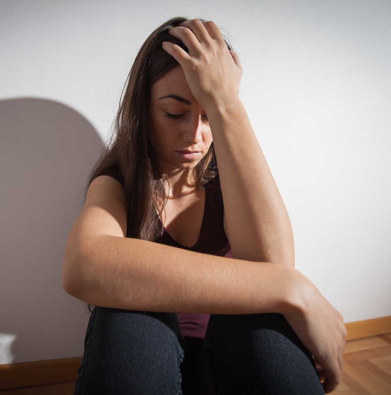 Frauen wirken oft angespannt und gestresst und das liegt häufig am Mental Load.