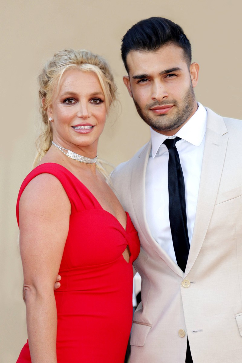 Britney Spears und Sam Asghari lassen sich nach einem Jahr Ehe und sechs Jahren Beziehung scheiden.