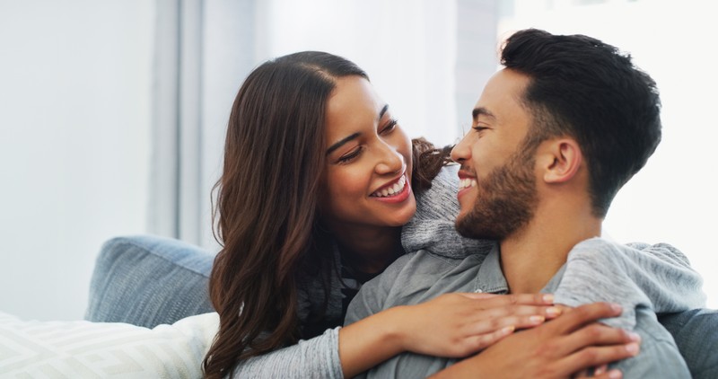 Anzeichen für emotionale Manipulation können oft schwer zu erkennen sein.