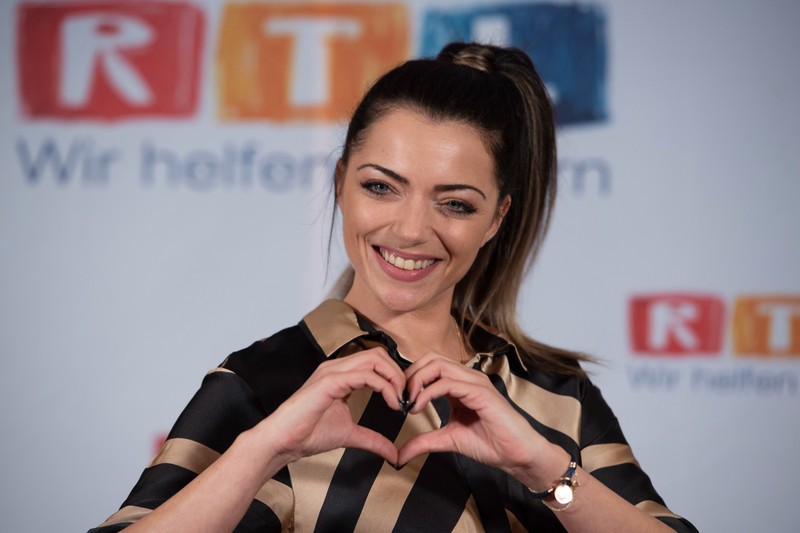 Schauspielerin Anne Menden erwartet 2025 ihr erstes Kind.