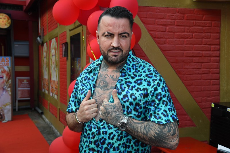 Cosimo Citiolo ist in Deutschland ein gefeierter Realitystar und Spaßsänger.