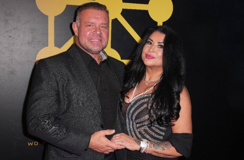 Iris Katzenberger gibt im April 2024 die Trennung von Stefan Braun bekannt.