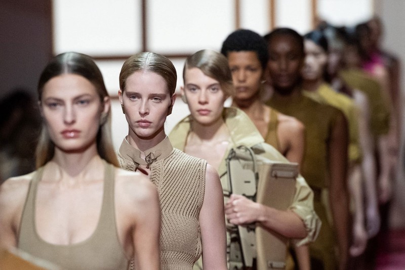 Beige ist, ähnlich wie Weiß, nie wirklich aus der Mode.