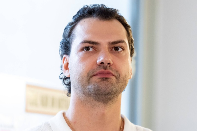 Wegen unbezahlter Restaurant- und Barrechnungen in Graz ist ein Strafbefehl wegen Betrugs gegen Jimi Blue Ochsenknecht rechtskräftig geworden.