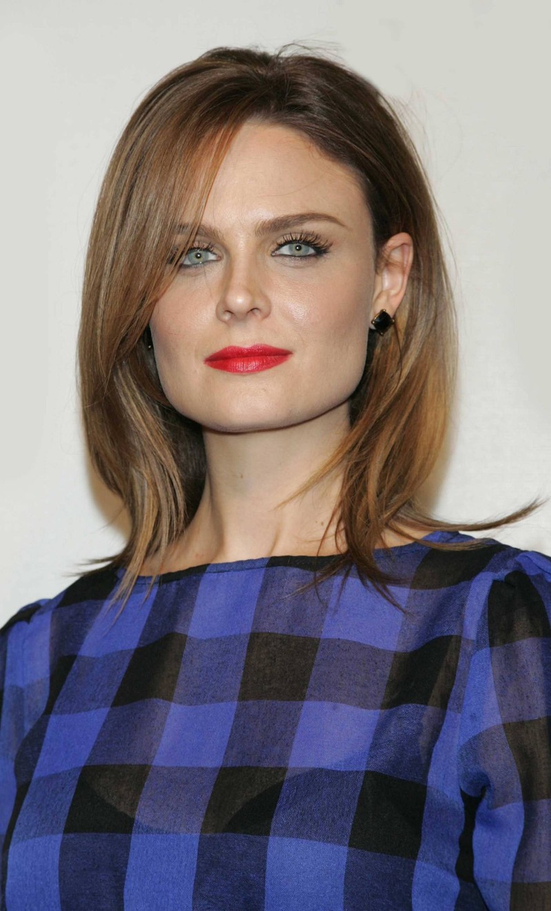 Emily Deschanel berichtet 2025 durch den Übergriff von Seiten eines Kollegen am Filmset.