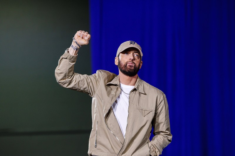 Eminem lebt heute, ohne Alkohol zu trinken.