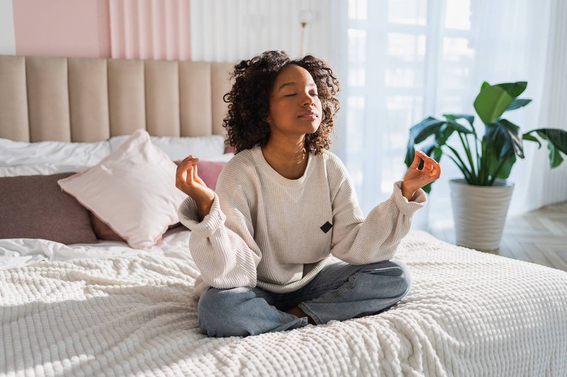 Meditation kann dir gut tun, du solltest es aber nicht aus einem Zwang heraus tun.