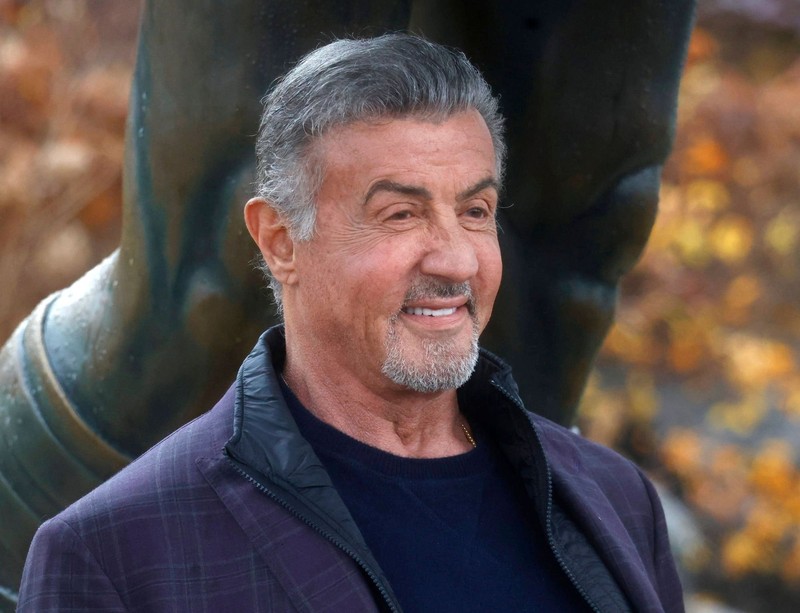 Sylvester Stallone musste sogar seinen geliebten Hund weggeben.