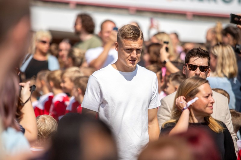 Toni Kroos ist einer der bekanntesten Fußballer Deutschlands.