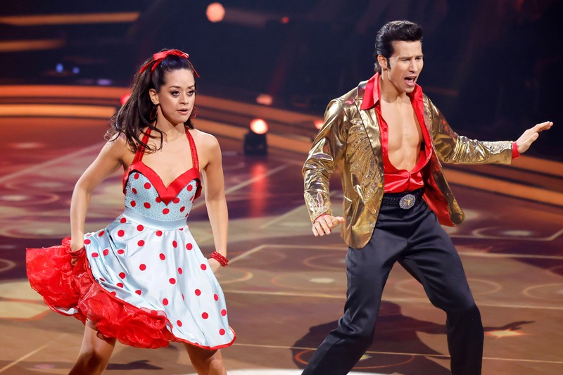 Joel Mattli bekommt die ersten 30 Punkte der „Let's Dance“ Staffel.