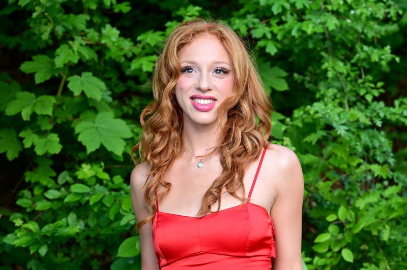 Annas Beziehung zu ihrem Vater war von Anfang an kompliziert.