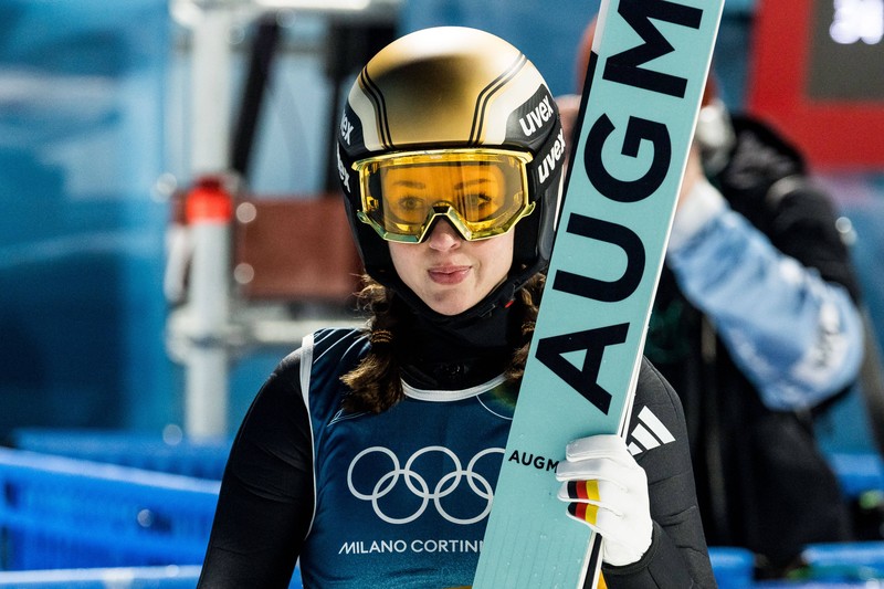 Juliane Seyfarth muss sich für freizügige Fotos rechtfertigen. Besonders fair ist das für sie nicht.