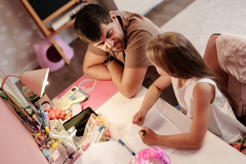 Oft bedeutet Motivation zu geben, eine ehrliche Balance zwischen ehrlichem Feedback und positiven Worten zu finden.