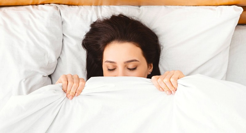 Zu viel Feuchtigkeit beim Liebesakt kann viele Fragen aufwerfen.